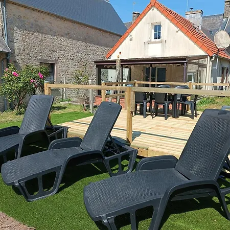 Maison Centre De Mere Eglise